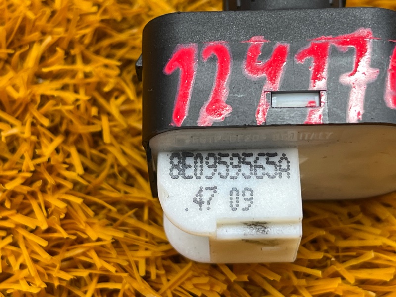 Кнопка регулировки зеркал, 300 рублей, Красноярск