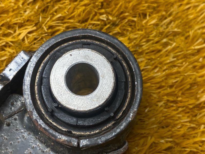 Рычаг подвески верхний, 1000 рублей, Красноярск