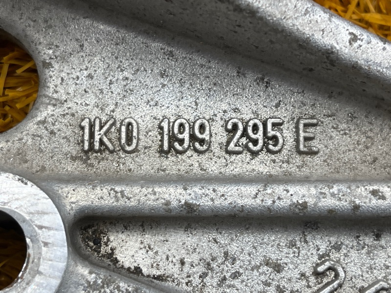 кронштейн рычага, 3000 рублей, Красноярск