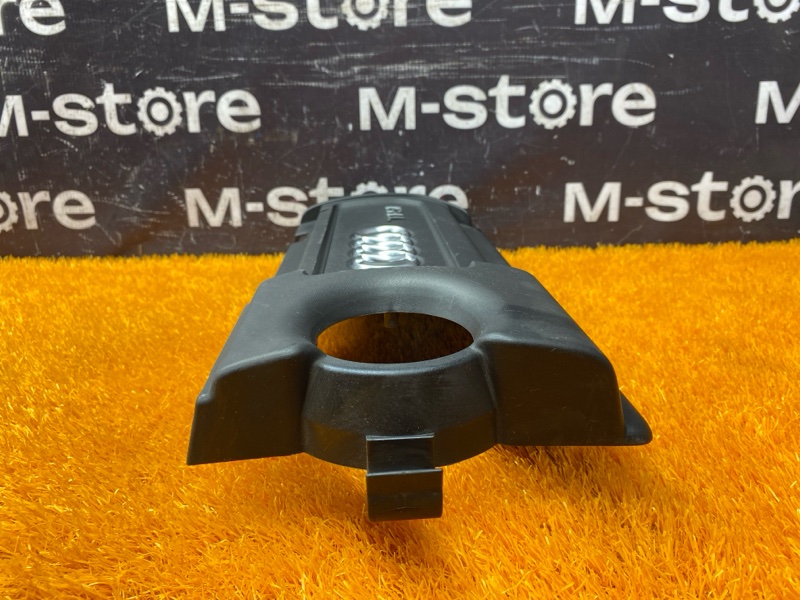 крышка двигателя, 1000 рублей, Красноярск