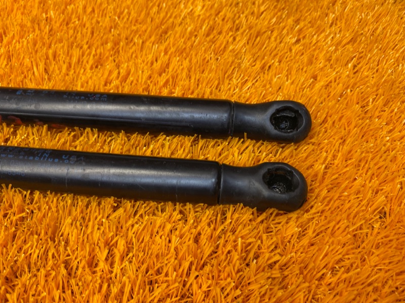 амортизатор капота, 500 рублей, Красноярск