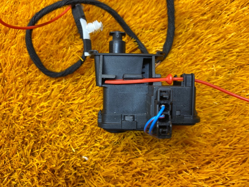 Замок лючка бензобака, 950 рублей, Красноярск