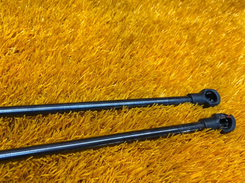 амортизатор капота, 700 рублей, Красноярск