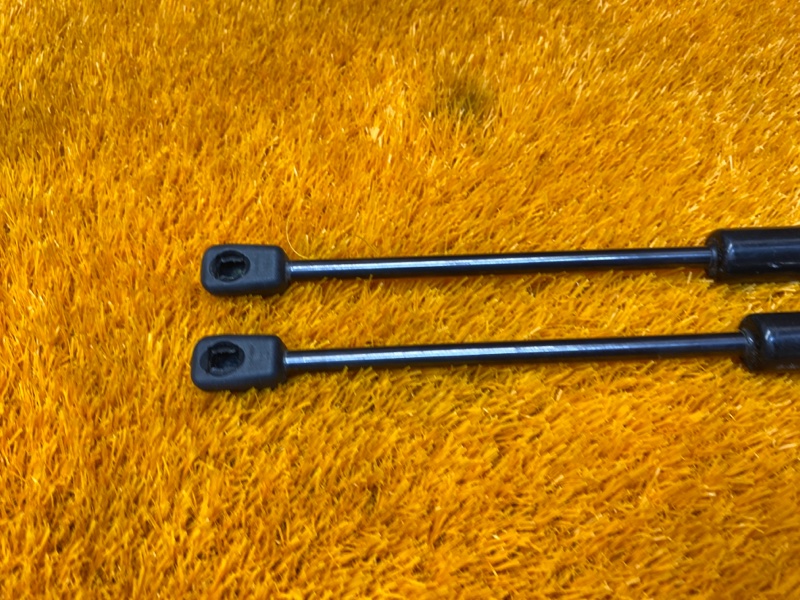 амортизатор капота, 2000 рублей, Красноярск