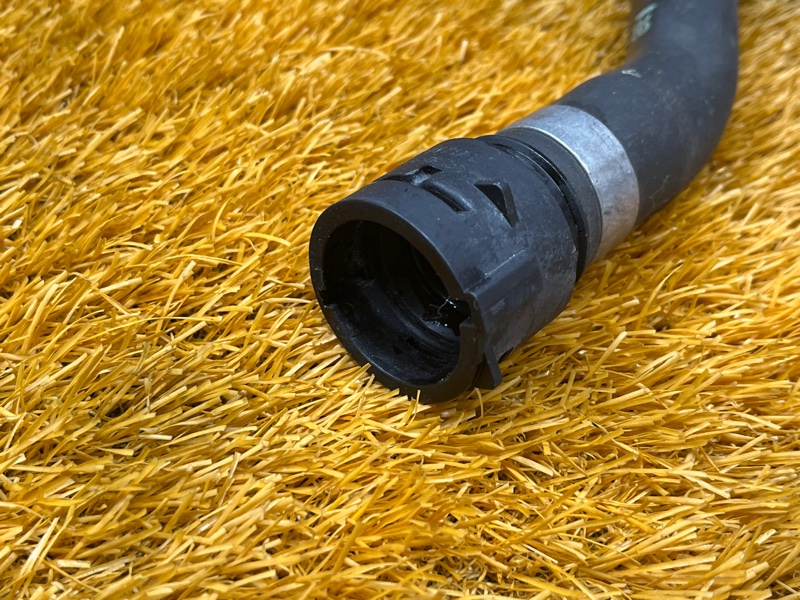 Патрубок системы охлаждения, 1500 рублей, Красноярск