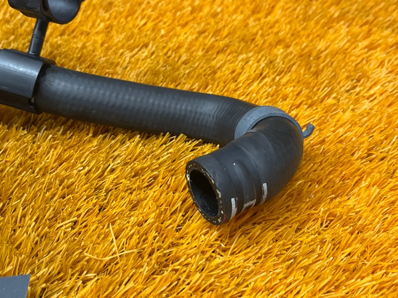 Патрубок системы охлаждения, 1500 рублей, Красноярск