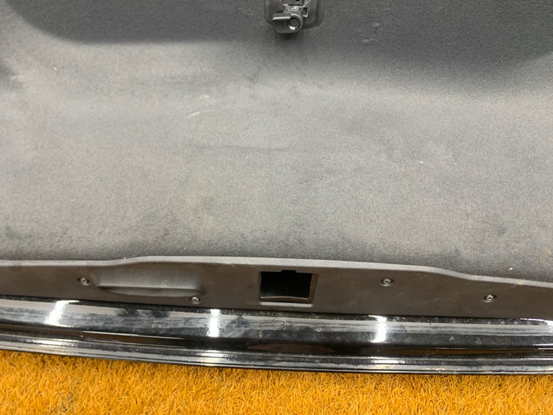 крышка багажника, 10000 рублей, Красноярск