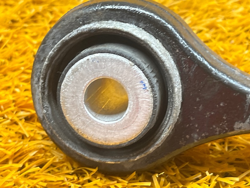 Рычаг подвески верхний, 1000 рублей, Красноярск