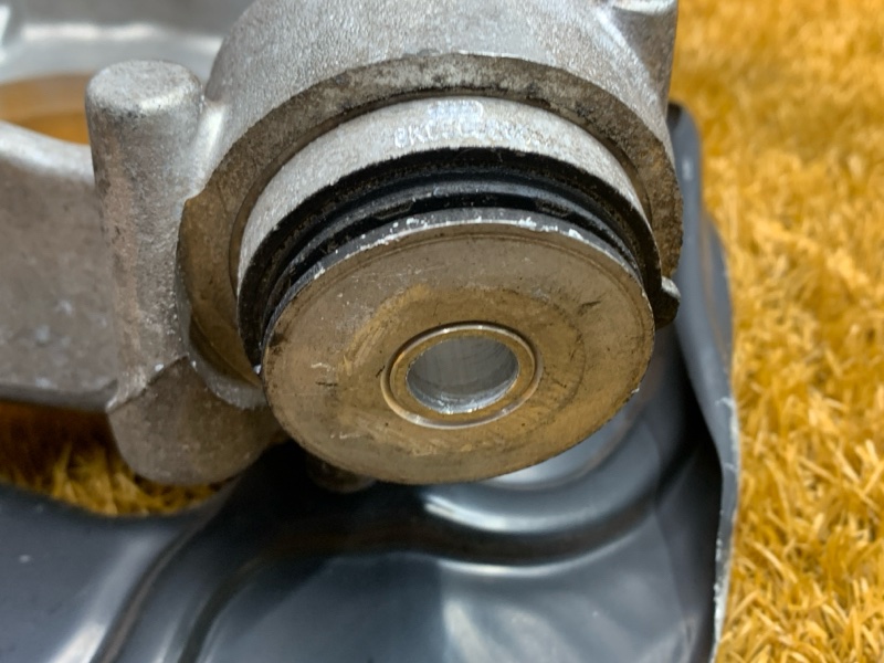 кулак поворотный, 2000 рублей, Красноярск