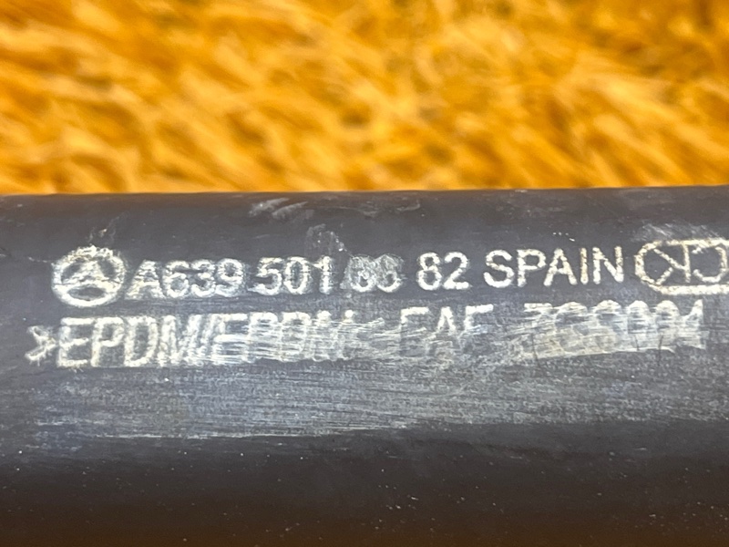 Патрубок системы охлаждения, 1000 рублей, Красноярск