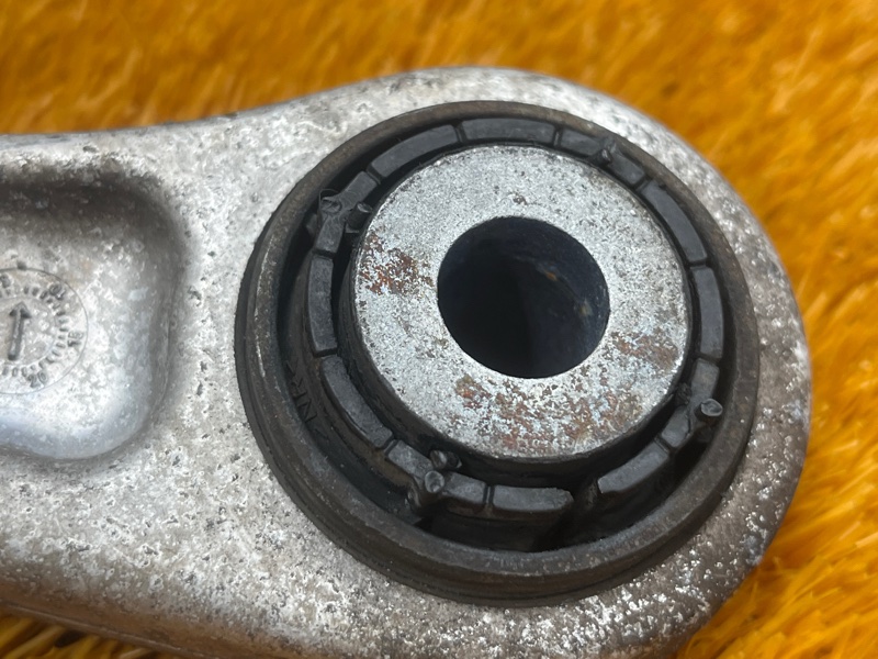 Рычаг подвески верхний, 1000 рублей, Красноярск