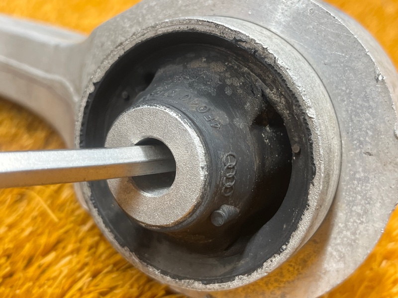 Рычаг подвески нижний, 2500 рублей, Красноярск