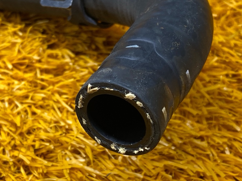 Патрубок системы охлаждения, 400 рублей, Красноярск