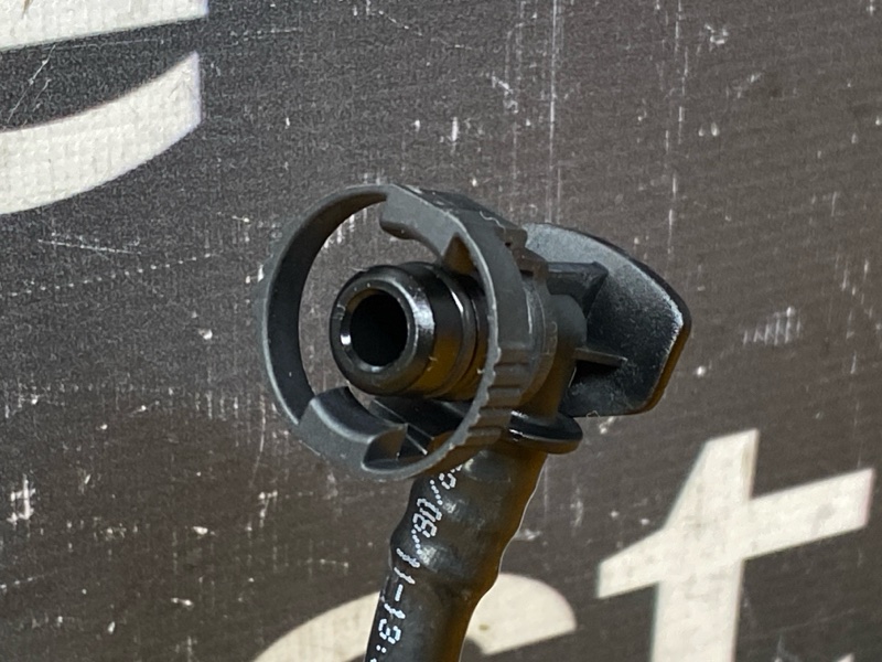 Клапан вентиляции топливного бака, 2000 рублей, Красноярск