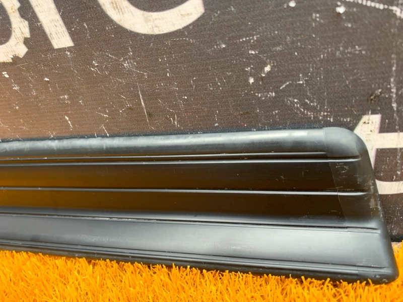 Накладка на порог салона, 400 рублей, Красноярск