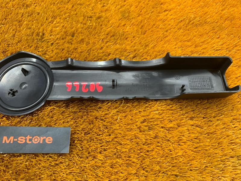 крышка двигателя, 800 рублей, Красноярск