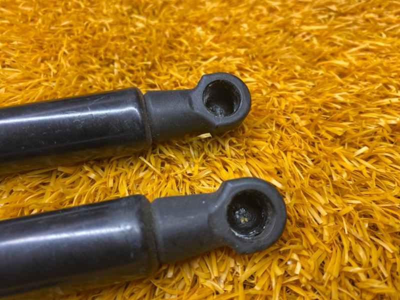 амортизатор капота, 1200 рублей, Красноярск