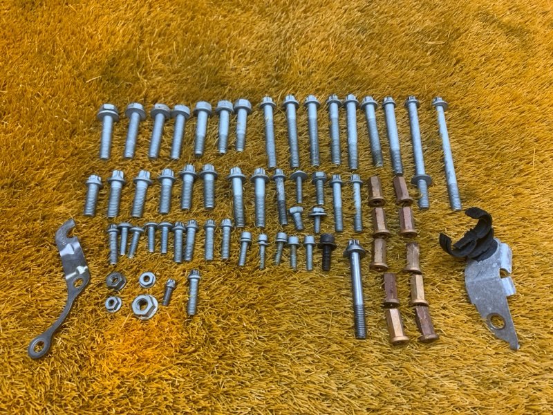 Болты и гайки ДВС, 700 рублей, Красноярск