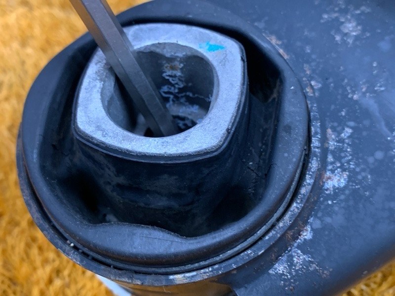 Балка поперечная (подрамник), 3500 рублей, Красноярск