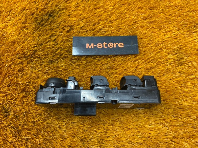 Блок управления стеклоподъемниками, 1000 рублей, Красноярск