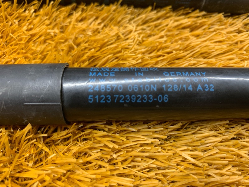 амортизатор капота, 900 рублей, Красноярск