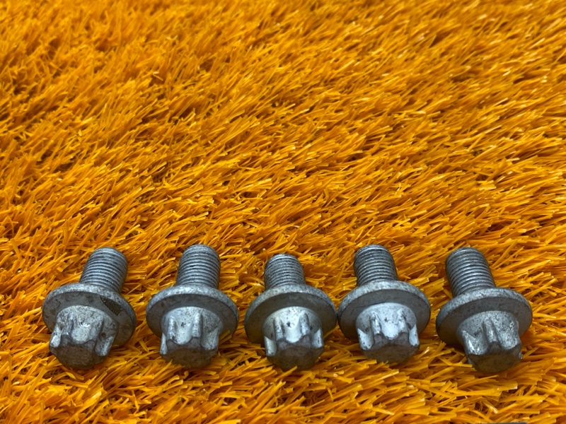 болт гидротрансформатора, 300 рублей, Красноярск