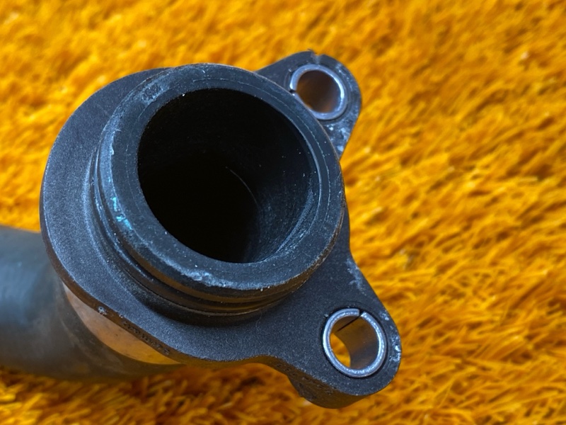 Патрубок системы охлаждения, 1000 рублей, Красноярск