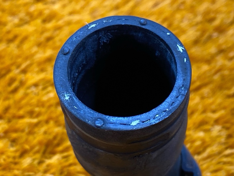 Патрубок системы охлаждения, 1000 рублей, Красноярск