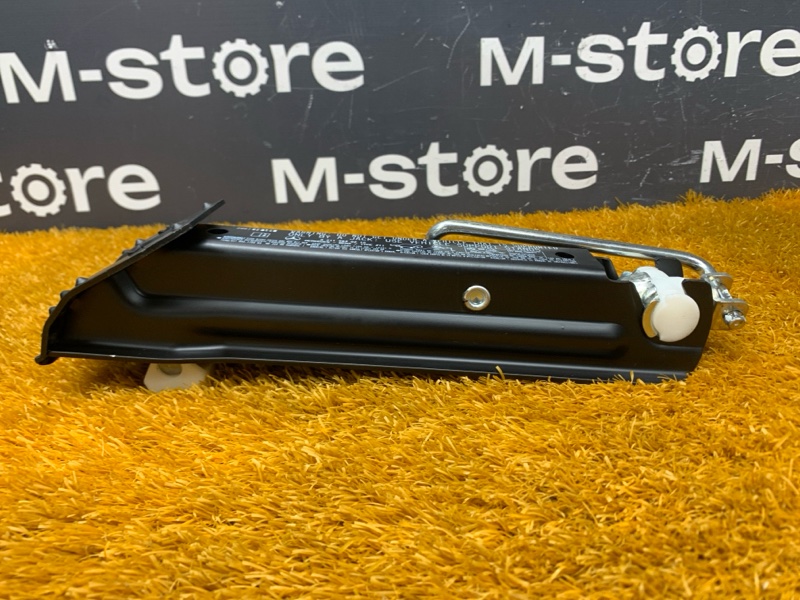 домкрат, 2500 рублей, Красноярск