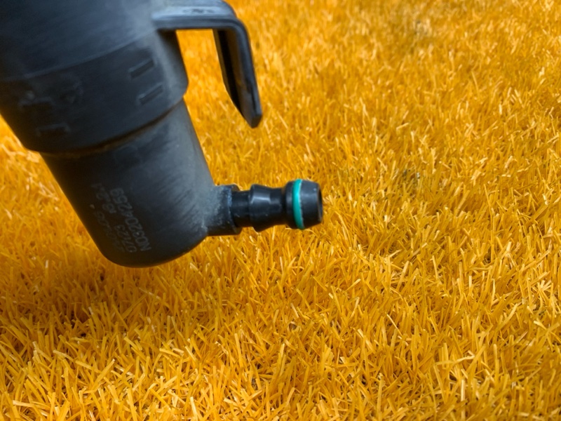 Форсунка омывателя фары, 1000 рублей, Красноярск