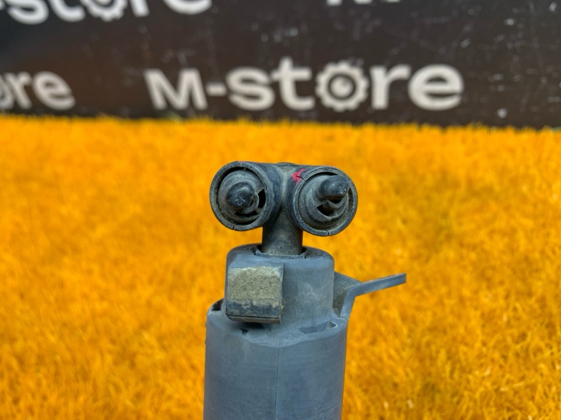 Форсунка омывателя фары, 1000 рублей, Красноярск