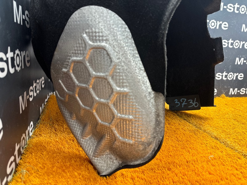 подкрылок, 2000 рублей, Красноярск