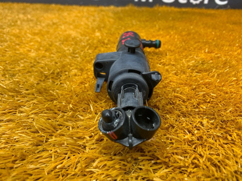 Форсунка омывателя фары, 1000 рублей, Красноярск