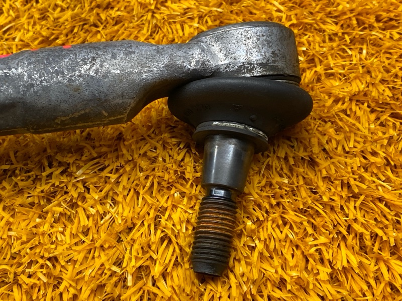 тяга рулевая, 900 рублей, Красноярск