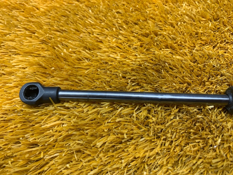 амортизатор капота, 500 рублей, Красноярск