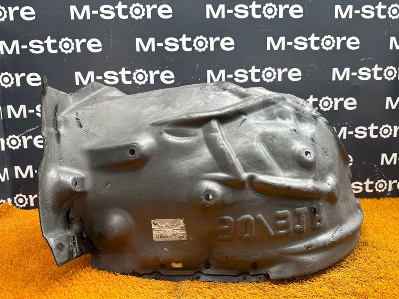 подкрылок, 1500 рублей, Красноярск