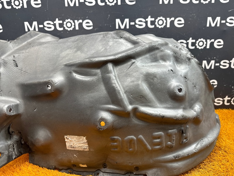 подкрылок, 1500 рублей, Красноярск