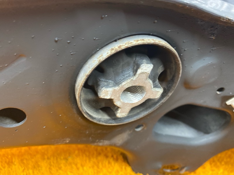 Балка поперечная (подрамник), 3000 рублей, Красноярск