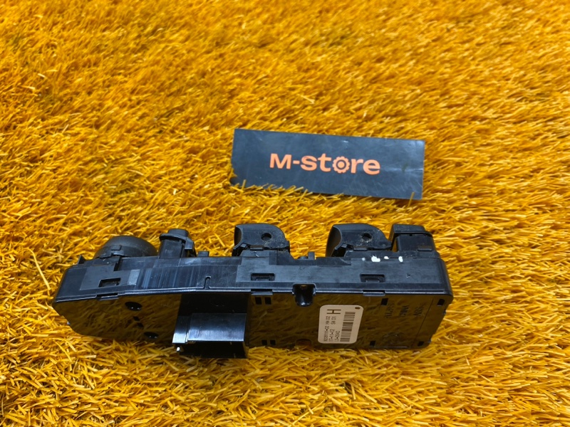 Блок управления стеклоподъемниками, 1000 рублей, Красноярск