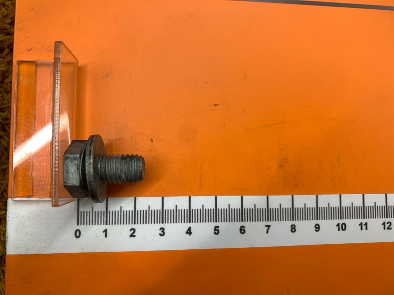 болт гидротрансформатора, 400 рублей, Красноярск