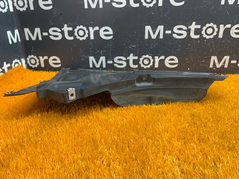 подкрылок, 1500 рублей, Красноярск