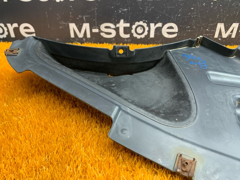 подкрылок, 1500 рублей, Красноярск