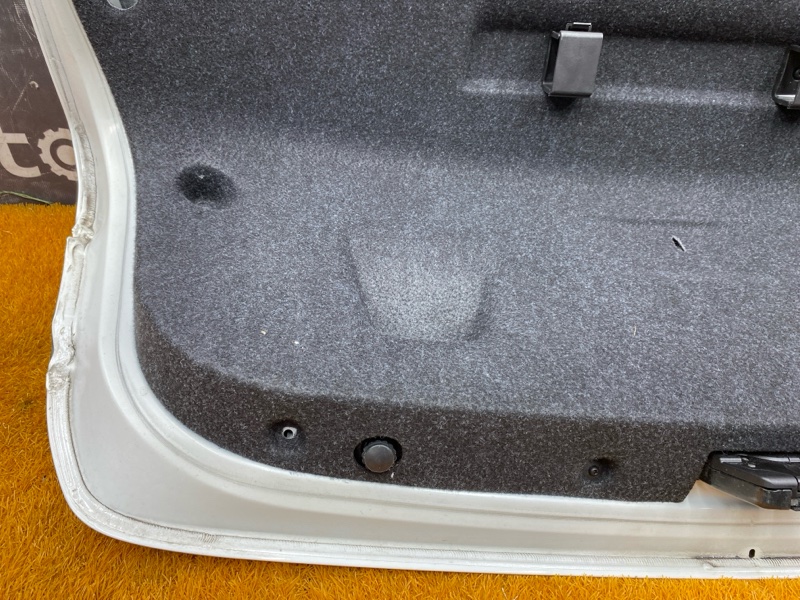 крышка багажника, 10000 рублей, Красноярск