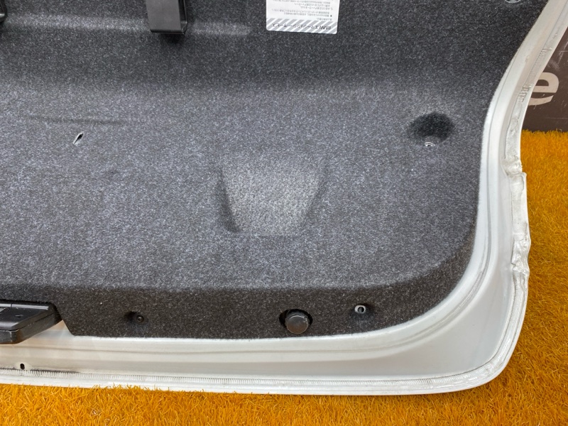 крышка багажника, 10000 рублей, Красноярск