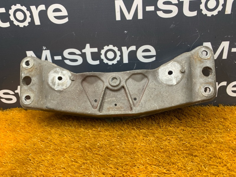 Кронштейн КПП, 500 рублей, Красноярск