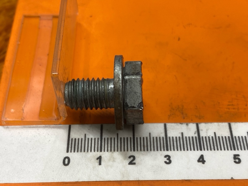 болт гидротрансформатора, 300 рублей, Красноярск