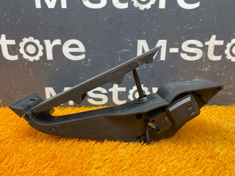 педаль газа, 500 рублей, Красноярск