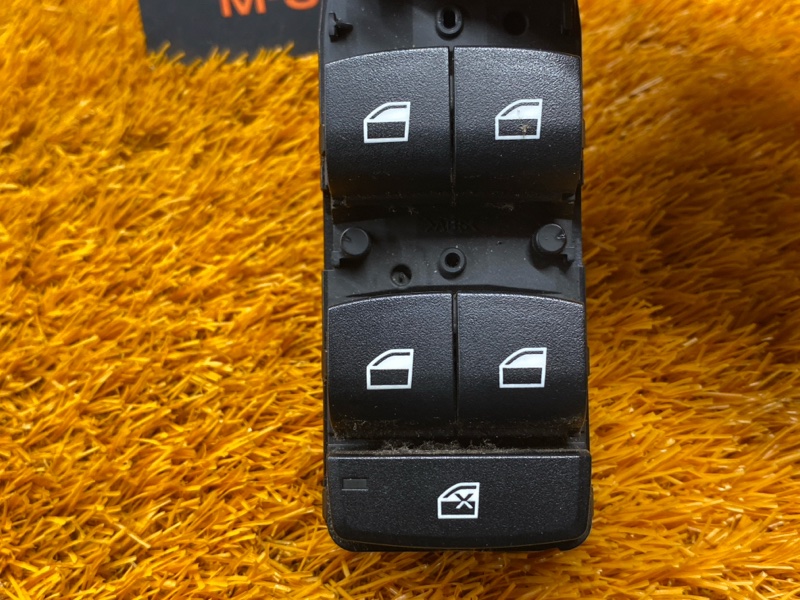 Блок управления стеклоподъемниками, 1000 рублей, Красноярск