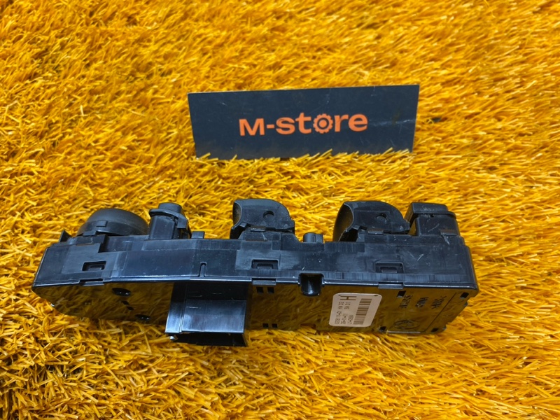 Блок управления стеклоподъемниками, 1000 рублей, Красноярск