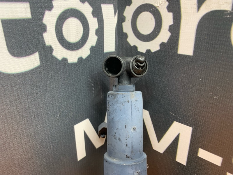 Форсунка омывателя фары, 1000 рублей, Красноярск